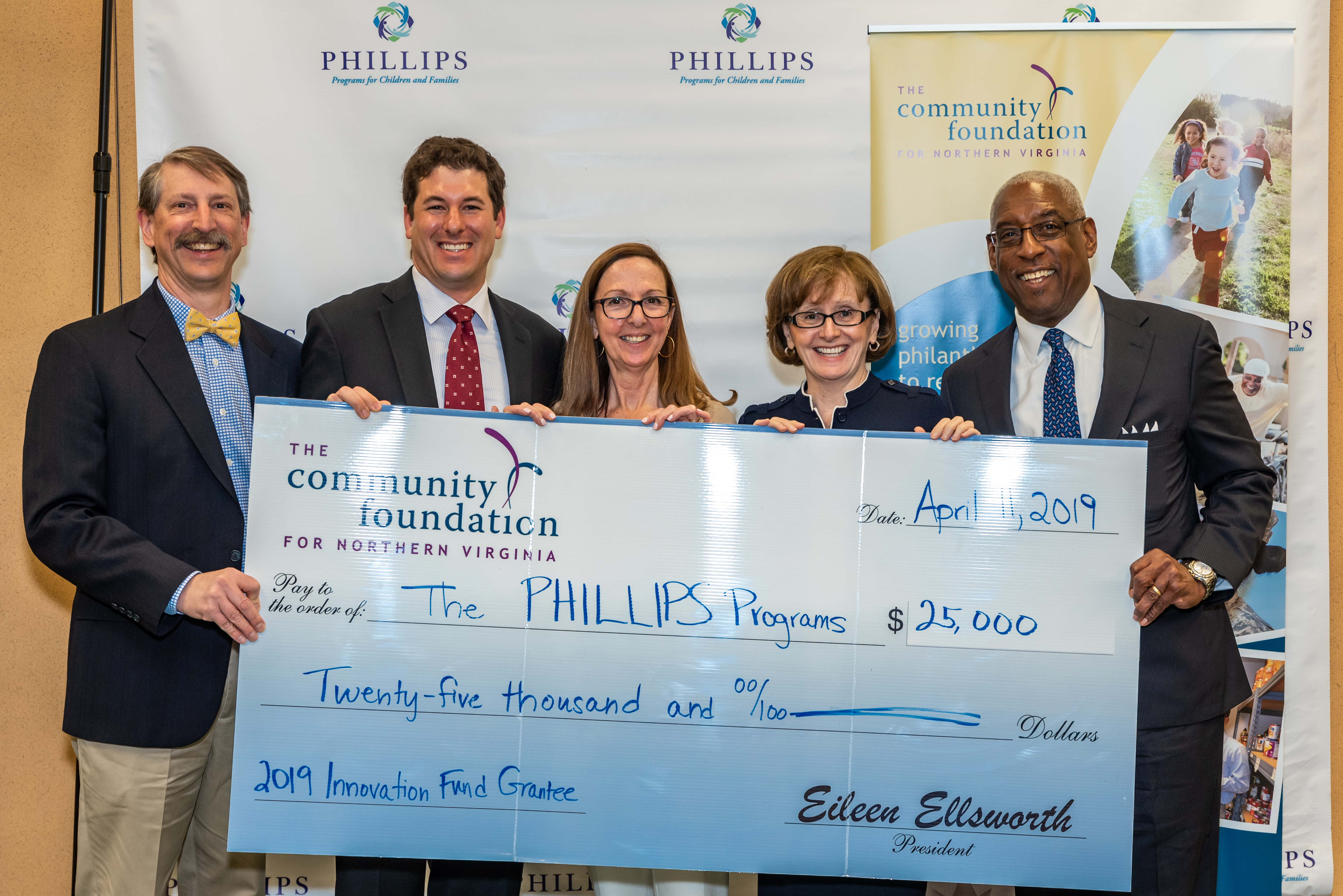 Community Foundation Phillips Check Ceremony 2019 04 11 v 15